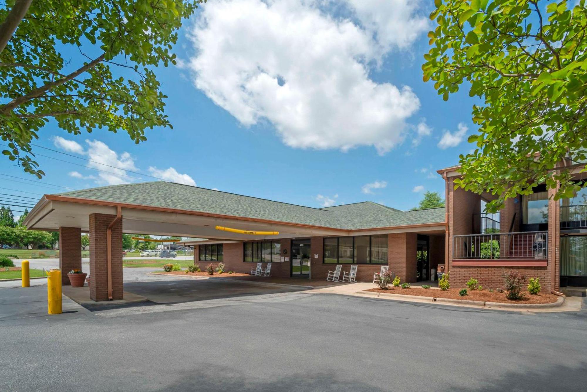 Quality Inn Near Speedway Wilkesboro Zewnętrze zdjęcie